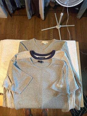 Multiples Men's Long Sleeve Tee in Light Gray